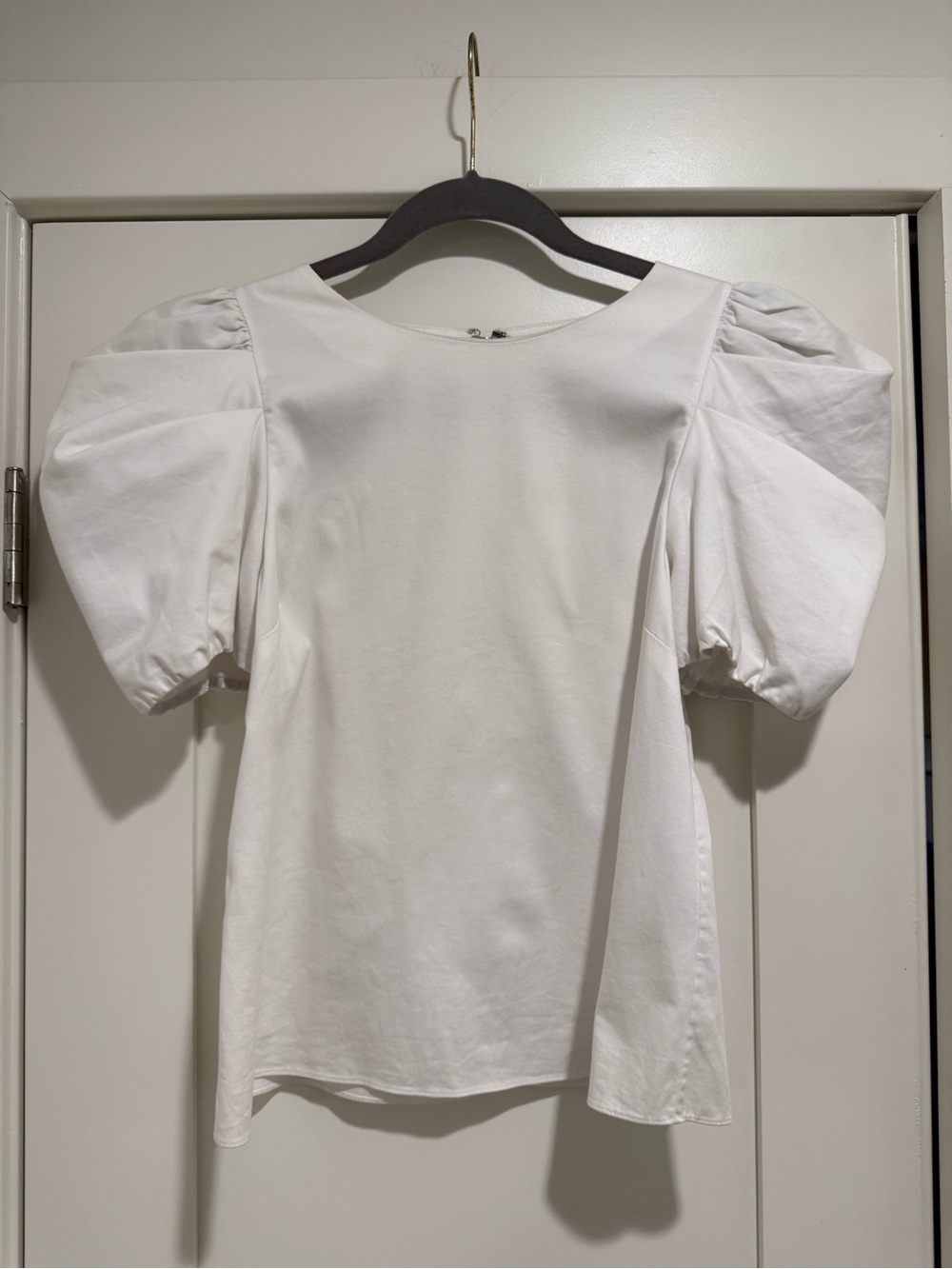Alice + Olivia White Puff Sleeve Top Size Small